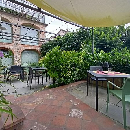 Casa Del Maestro-Appartamenti D'Arte Dogliani Luaran gambar