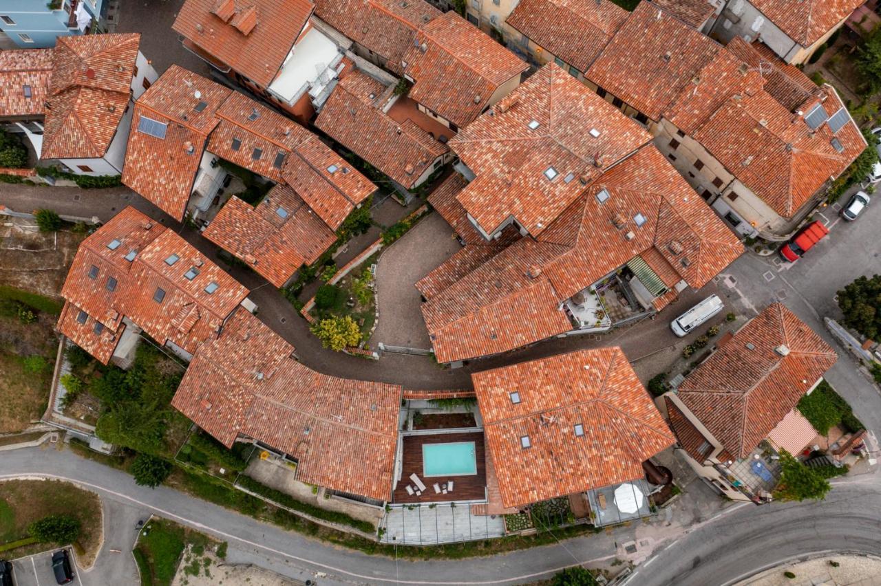 Casa Del Maestro-Appartamenti D'Arte Dogliani Luaran gambar