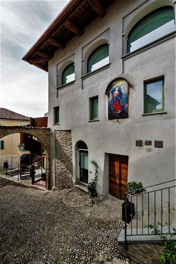 Casa Del Maestro-Appartamenti D'Arte Dogliani Luaran gambar