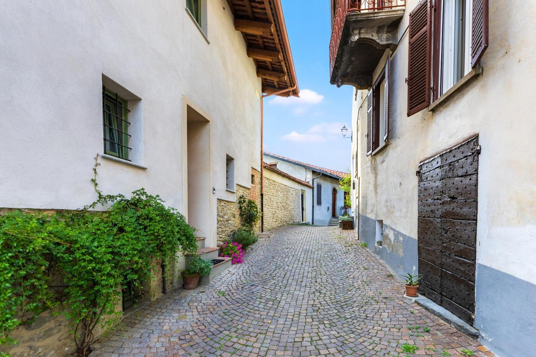 Casa Del Maestro-Appartamenti D'Arte Dogliani Luaran gambar